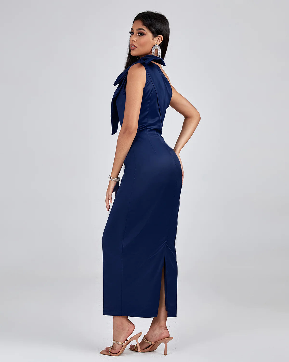 One Shoulder Lipo Bowknot Dress